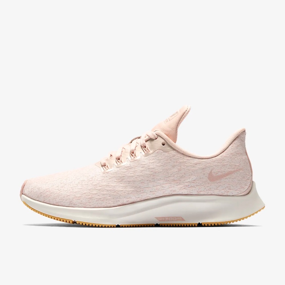 Woman’s Nike Air Zoom Pegasus 35 Premium Running Shoes